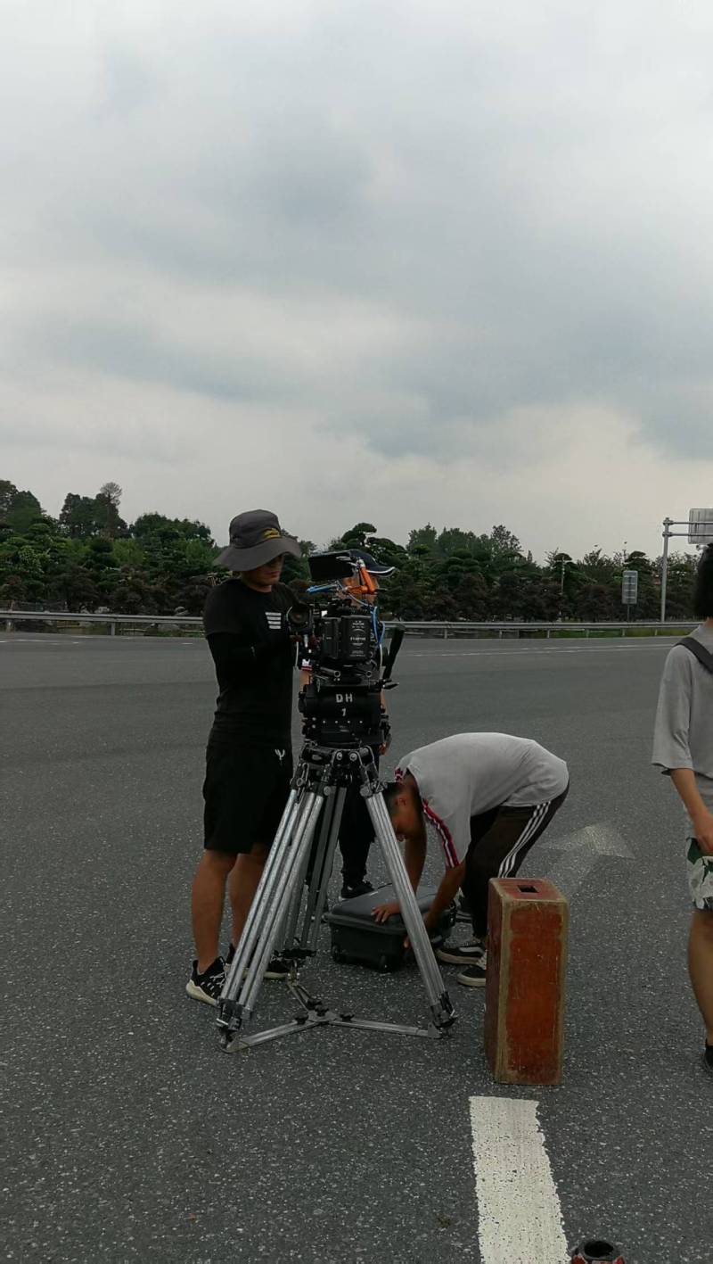 聚焦丰满区产品视频拍摄，以专业视角雕琢产品高光影像